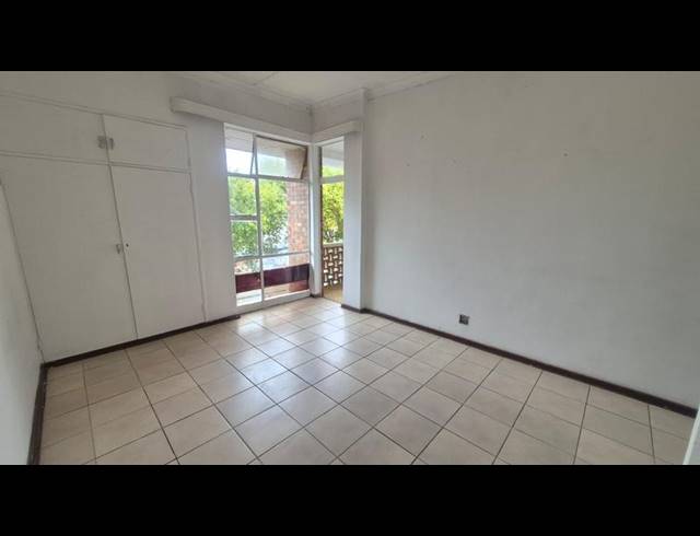 2 BEDROOM APARTMENT FOR SALE IN KRUGERSDORP CENTRAL